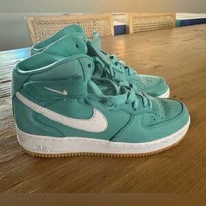 Nike high top sneakers